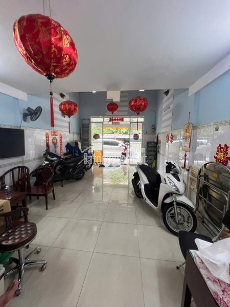 BÁN GẤP NHÀ MẶT TIỀN ĐƯỜNG SỐ 2, CƯ XÁ BÌNH THỚI, QUẬN 11