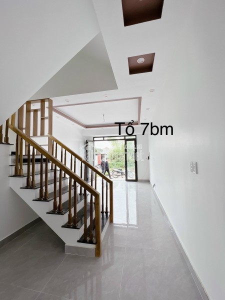 BÁN NHÀ 2 TẦNG ĐỘC LẬP – SÂN CỔNG – 2 MẶT NGÕ TẠI QUỲNH HOÀNG, NAM SƠN