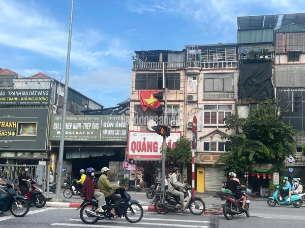 Bán nhà lô góc 2 mặt phố Giải Phóng- Tương Mai- Hoàng Mai- 815m2 mặt tiền 38m giá nhỉnh 400 tỷ