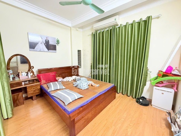 Bán nhà Phố Xốm 48m2, 6 tầng, thang máy, ô tô tránh, nhà mới ở ngay