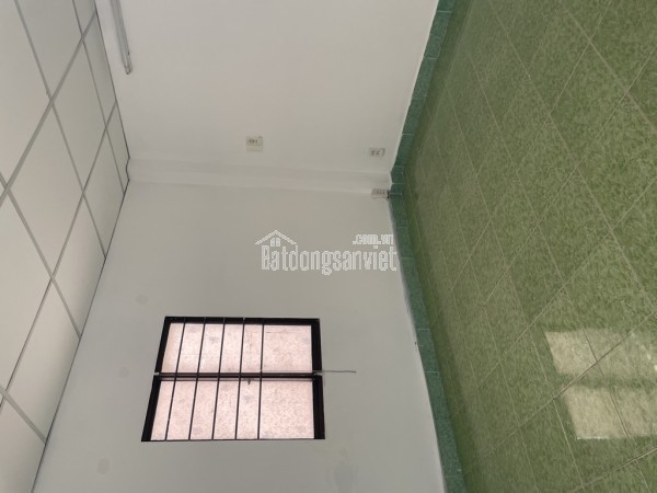 NHÀ 4 TẦNG MUA VÀO Ở NGAY, GIÁ TRỊ CHO THUÊ CAO.