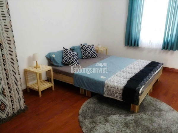 Bán nhà 5 tầng đẹp  Khu Long Biên  Gần ô tô đỗ, thu nhập 240tr/năm