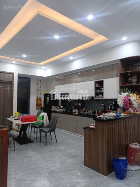 CẦN BÁN NHÀ MẶT TIỀN NÚI THÀNH , DT162m2, GIÁ 15.5 TỶ