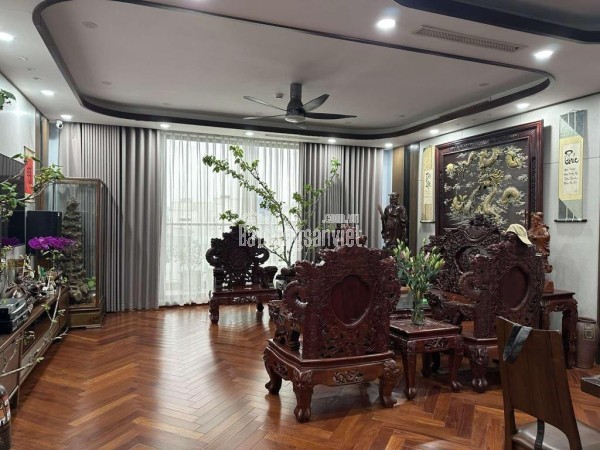 🔥 HÀNG HIẾM TRUNG TÂM ĐỐNG ĐA – NHÀ ĐẸP 8 TẦNG CÓ THANG MÁY – KINH DOANH DÒNG TIỀN 90TR/THÁNG 🔥