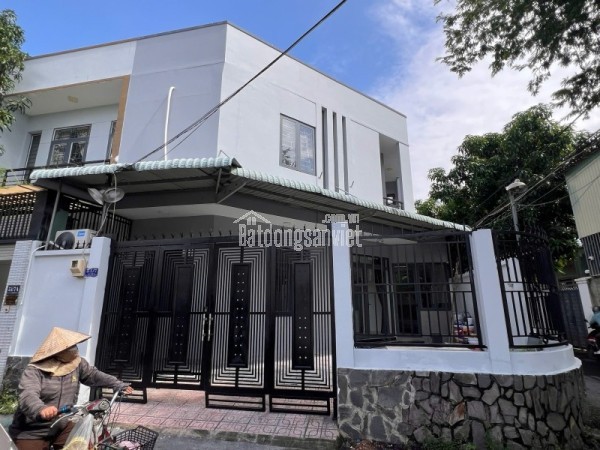 Bán nhà đường Số 6, Linh Tây, Thủ Đức. DT 62m2, 5 tầng, 8 PN, sổ hồng. Giá 7.69 tỷ.