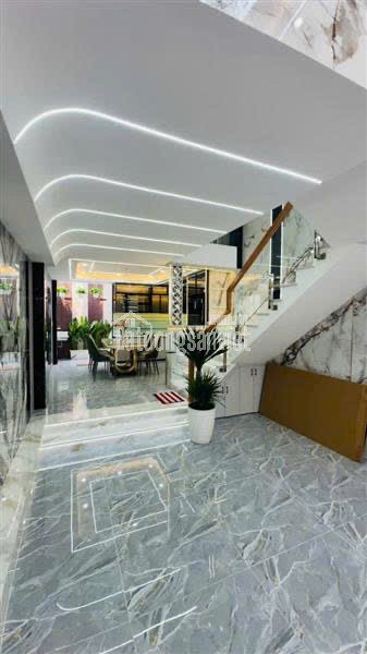 BÁN NHÀ FULL NỘI THẤT - 6 TẦNG BTCT - KHU VỰC HẠ TẦNG PHÁT TRIỂN TX25 Q12- OTO VÀO NHÀ - NHỈNH 6