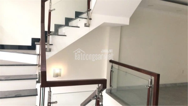 💥 Đối diện Vạn Phúc City – Nhà 3 tầng 1 tum – Ô tô vào tận nhà