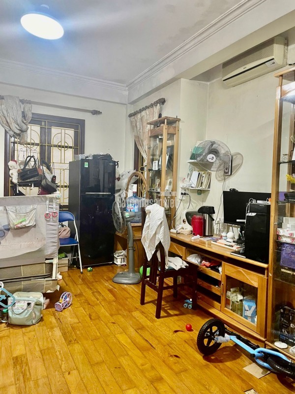 Bán nhà ngõ 49 Huỳnh Thúc Kháng – 33m² x 5T. Lô góc – Ô tô đỗ cửa – 15.9 tỷ