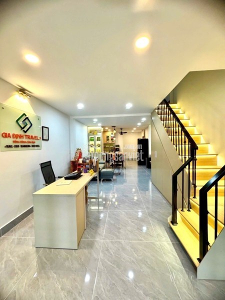 Bán nhà đường Man Thiện, Phường Tăng Nhơn Phú A, Q9, TP HCM, DT 70 m2, 3 tầng, 3PN, SH. Giá 8.35