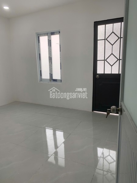 Bán nhà 1 trệt 1 gác suốt cách Nguyễn Văn Linh chỉ 100m nhà mới tinh