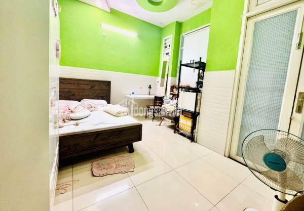 NHÀ NGON TRONG PHÂN KHÚC NHA. 
🏡 Nhà đẹp 2 tầng – HẺM XE TẢI LUÔN – an ninh Diện tích 6x10m vuông