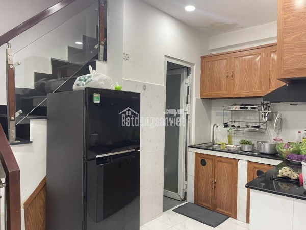 Giảm sốc 1 tỷ 9, gấp bán căn hộ dịch vụ, Lê Cơ, 4x20m, 6 Tầng thang máy, 13 CHD khép kín, dòng