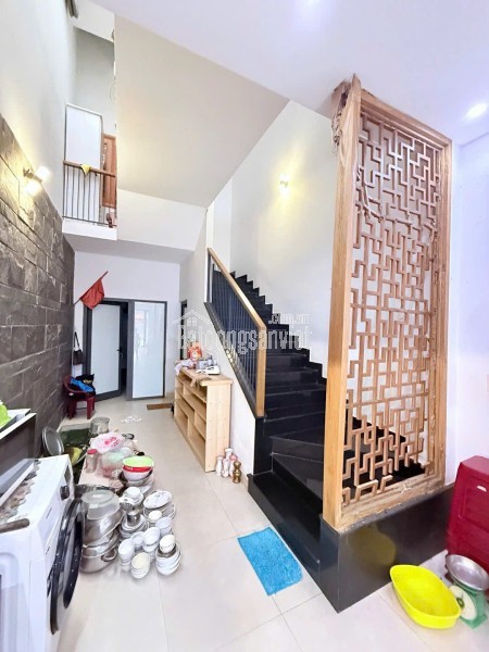 CẦN BÁN NHÀ 3 TẦNG KIỆT Ô TÔ TRẦN CAO VÂN -ĐÀ NẴNG - CÁCH MẶT TIỀN CHỈ 20M