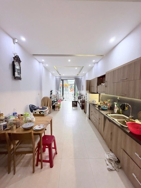 CẦN BÁN NHÀ 3 TẦNG KIỆT Ô TÔ TRẦN CAO VÂN -ĐÀ NẴNG - CÁCH MẶT TIỀN CHỈ 20M