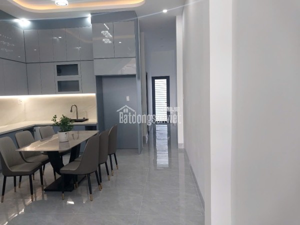 Bán nhà lô C4 đường số 2 cạnh với đường Tú Xương KĐT Tây Bắc.