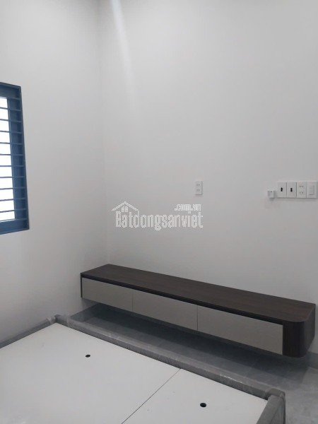 Bán nhà lô C4 đường số 2 cạnh với đường Tú Xương KĐT Tây Bắc.