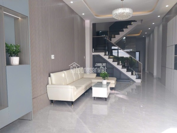 Bán nhà lô C4 đường số 2 cạnh với đường Tú Xương KĐT Tây Bắc.