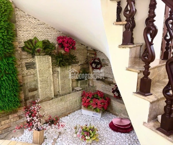 NHÀ CHỦ TỰ XÂY CHẮC CHẮN KHU PHÂN LÔ VIP QUANH THÁI HÀ, ĐỐNG ĐA - CHÀO 18,3 TỶ,PHÂN LÔ Ô TÔ TRÁNH,