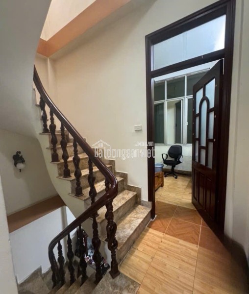 NHÀ CHỦ TỰ XÂY CHẮC CHẮN KHU PHÂN LÔ VIP QUANH THÁI HÀ, ĐỐNG ĐA - CHÀO 18,3 TỶ,PHÂN LÔ Ô TÔ TRÁNH,