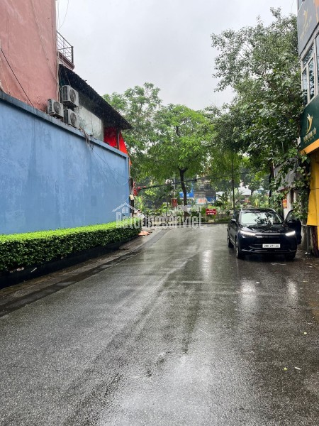 Nhà đẹp Nguyễn Khang 41.3m² – 5 tầng - đường ô tô tránh – giá chỉ 15.5 tỷ