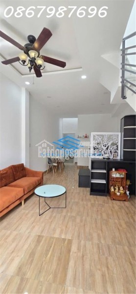 Bán căn nhà cấp 4 lô góc 2 mặt tiền đường Đặng Lộ, Vĩnh Hải, Nha Trang