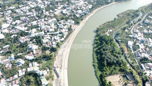 Bán đất full thổ cư mặt tiền Cầu Bè & Liên Hoa Nha Trang , đường 7 m , sổ hồng riêng