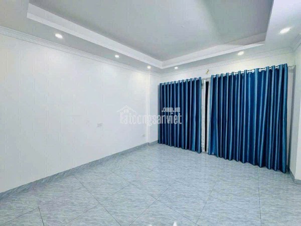 BÁN NHÀ HÀO NAM MẶT NGÕ KINH DOANH Ô TÔ - NHÀ 30M 5 TẦNG - SỔ ĐỎ NỞ NẬU THÔNG TIN CHUẨN