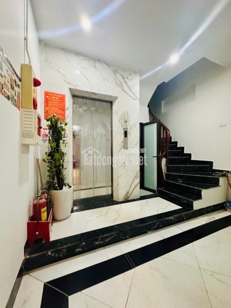 BÁN NHÀ HÀO NAM MẶT NGÕ KINH DOANH Ô TÔ - NHÀ 30M 5 TẦNG - SỔ ĐỎ NỞ NẬU THÔNG TIN CHUẨN