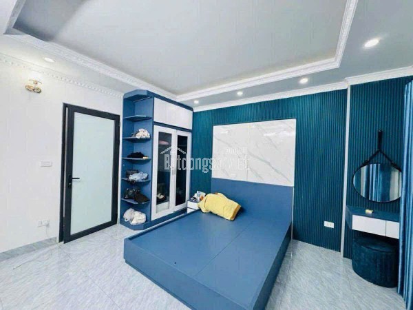 BÁN NHÀ HÀO NAM MẶT NGÕ KINH DOANH Ô TÔ - NHÀ 30M 5 TẦNG - SỔ ĐỎ NỞ NẬU THÔNG TIN CHUẨN