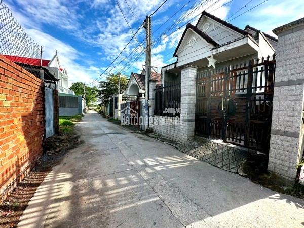 Chính Chủ Cần Bán 2 Lô Đất liền kề; Hẻm 847 Đường Đồng Khởi, Phường Tân Phong( cũ ) TP. Biên Hòa,