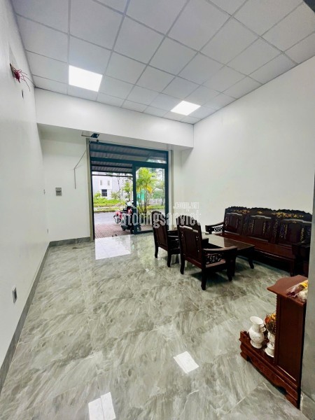 83. nhà 5 triệu 2 phòng ngủ sâu lưng bệnh viện Đa Khoa Trung Ương