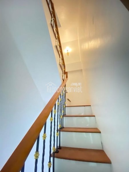 CẤP BÁO!!! - PHÂN KHÚC 4 TỶ - PHẢI THẬT NHANH MỚI KỊP - NHÀ ĐẸP FULL ĐỒ VỀ Ở LUÔN - DẪN LÀ THÍCH -