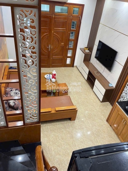 THẠCH BÀN- Ở NGAY- 5 TẦNG- Ô TÔ ĐỖ CỬA - CHỈ 5.X TỶ