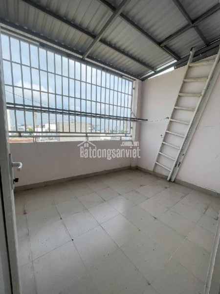 4 TẦNG BTCT - ÔTÔ VÀO NHÀ - KHÔNG LỘ GIỚI - VỊ TRÍ GẦN VÕ VĂN KIỆT THUẬN TIỆN DI CHUYỂN - CHỈ 5××TỶ