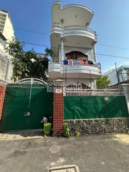 Bán nhà 3 tầng đường Nguyễn Biểu – Nha Trang, 151m², 6 phòng ngủ, giá 12 tỷ