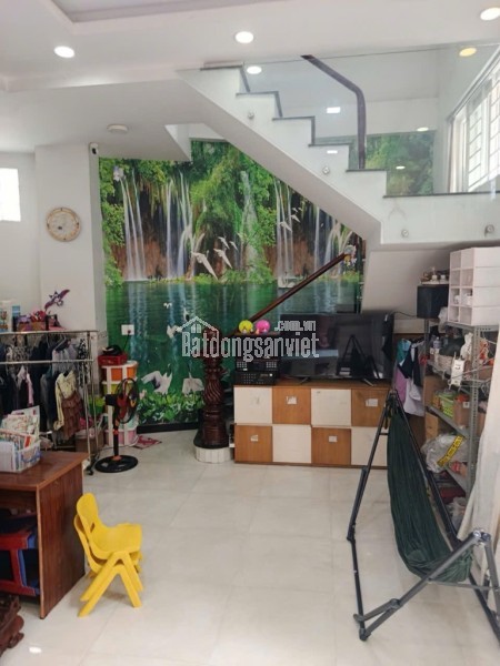 NHÀ 2 LẦU ĐƯỜNG TRƯỜNG CHINH - HẺM XE TẢI - NGANG 6.5X7 - Quận 12 - GIÁ 4.2 TỶ TL.