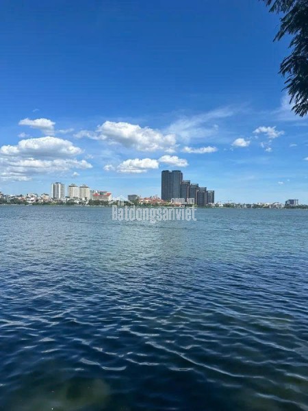 BÁN NHÀ ĐẸP, ĐƯỜNG LẠC LONG QUÂN, TÂY HỒ, HN.