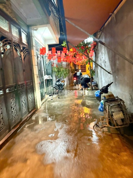 CCMN HOA BẰNG - THANG MÁY - 10 PHÒNG PCCC 40m2 6 tầng mặt tiền 4.3m Giá 13.95 tỷ