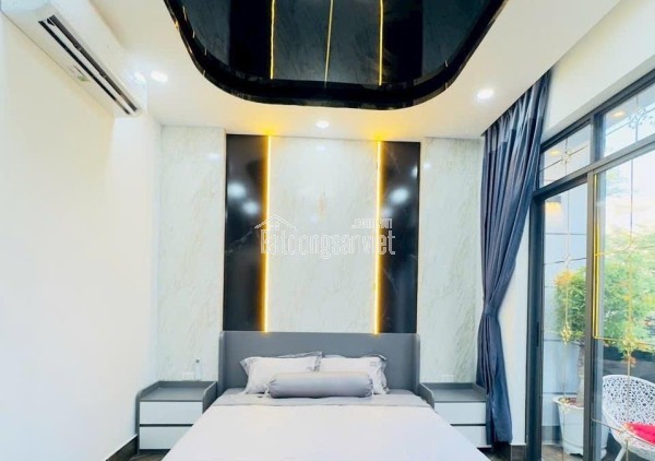 [HIẾM CÓ] Bán Nhà 6 Tầng, 11 Phòng KHÉP KÍN, đối diện HV Tài Chính, 20m Ra Ôtô.