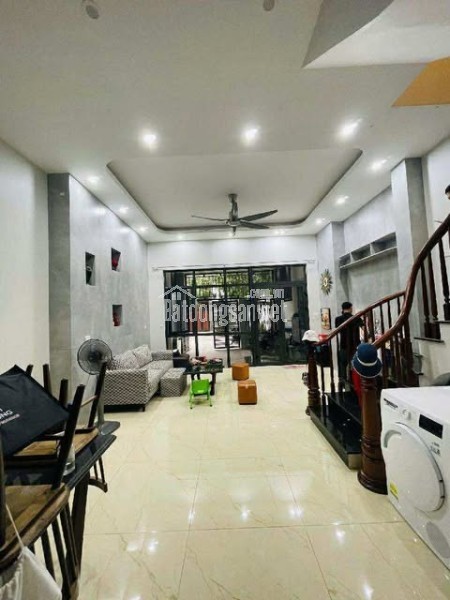 KHU LIỀN KỀ VIP - CÓ GIẾNG TRỜI ĐỂ LÀM THANG MÁY - ĐẲNG CẤP KINH DOANH - FULL NỘI THẤT SANG XỊN..