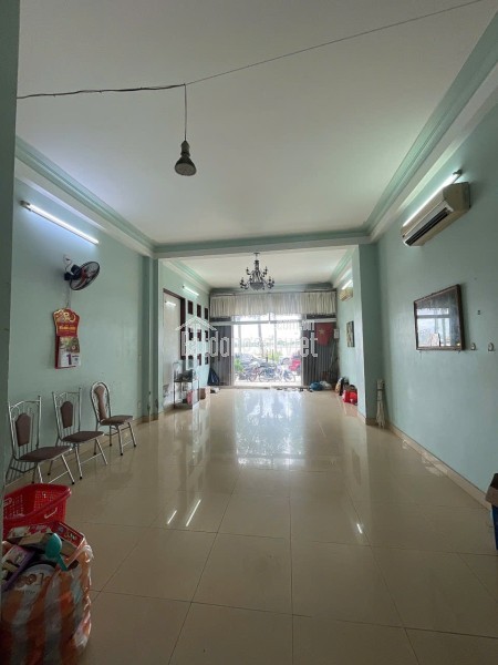 cho thuê nhà nguyên căn mặt tiền đường trần hưng đạo vị trí cầu trồng kết cấu 5 tầng