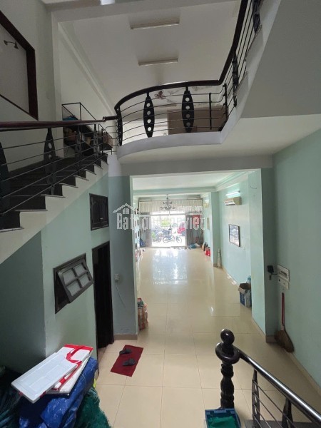 cho thuê nhà nguyên căn mặt tiền đường trần hưng đạo vị trí cầu trồng kết cấu 5 tầng