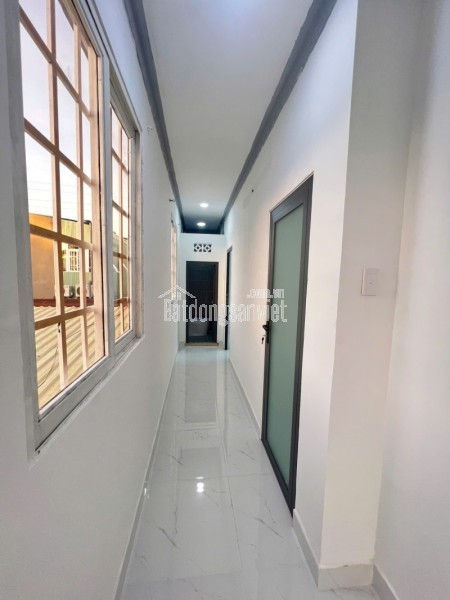 Bán nhà 3 tầng, 4PN hẻm xe hơi đường Số 6, Long Trường, Q.9. TP HCM. DT 56m2, SH, 5.55  tỷ.