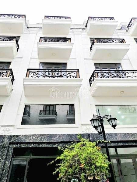 BÁN NHÀ đường TÔ NGỌC VÂN, quận 12, giá nhỉnh 5 tỷ