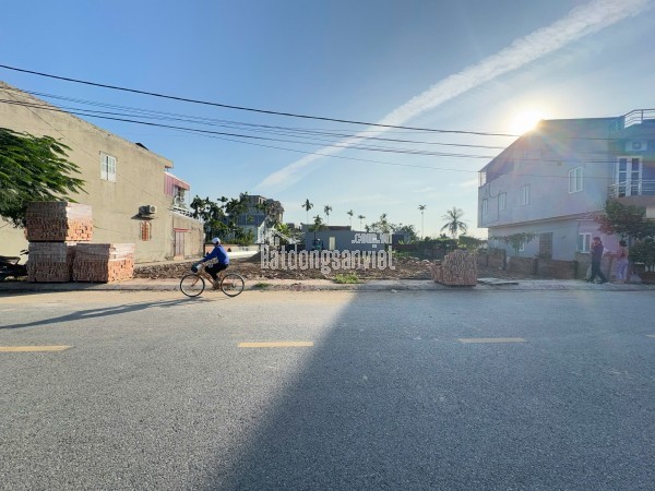 Vị trí đẹp mặt đường Đào Yêu, Hồng Thái, An Dương – giao thông thuận tiện, ô tô đỗ cửa ngày đêm.