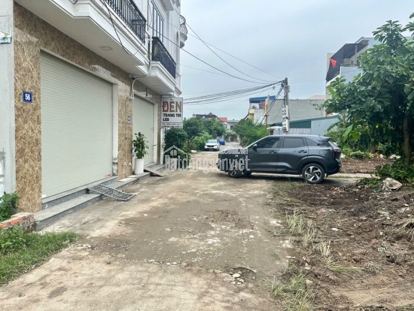 Vị trí đẹp mặt đường Đào Yêu, Hồng Thái, An Dương – giao thông thuận tiện, ô tô đỗ cửa ngày đêm.