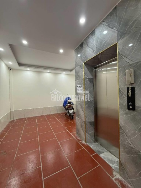 BÁN NHÀ PHƯỜNG ĐỊNH CÔNG, QUẬN HOÀNG MAI, Ô TÔ VÀO NHÀ 51M2 4 TẦNG 11,5 TỶ