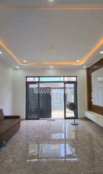 Bán nhà 3 tầng, 3PN, đường 160, Tăng Nhơn Phú A, Q9, TP HCM. DT 100m2, SH, giá 6.7 tỷ.