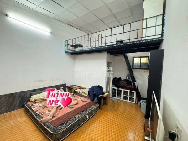 Bán đất Ngọc Thuỵ 42m lô góc oto vào chỉ 5 tỷ1. LH 0936123469