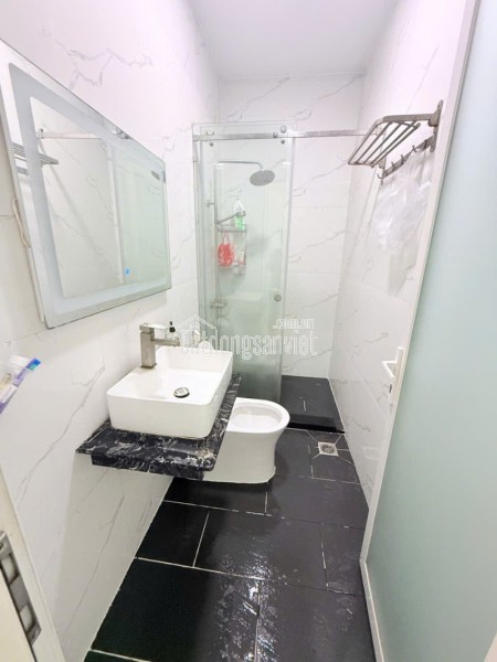 Bán nhà đường  Hồ Văn Tư, Trường Thọ, Thủ Đức. DT 64 m2, 4 tầng, SH. Giá 7.9 tỷ. LH: 0933125879